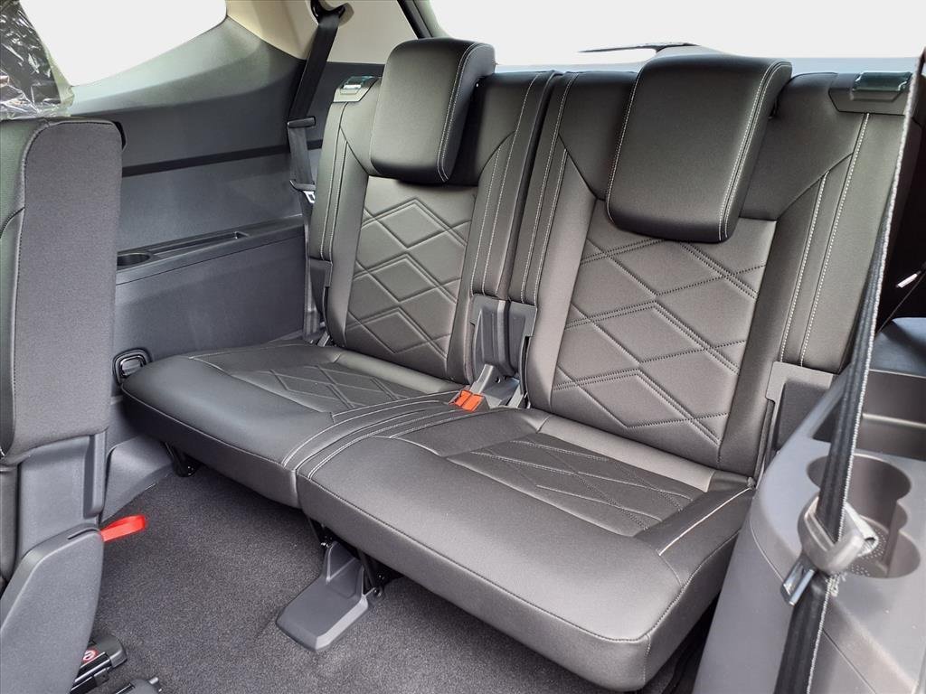 New 2026 Volkswagen Atlas SE image 13