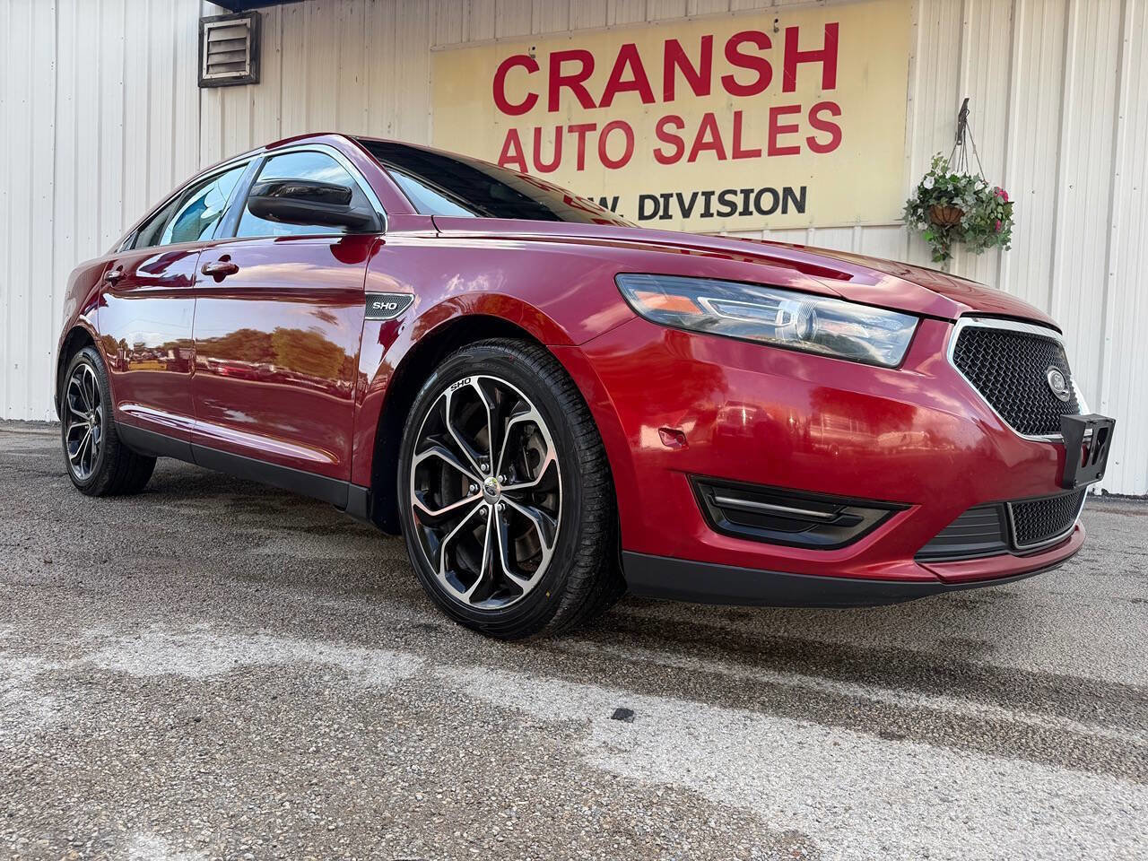Used 2013 Ford Taurus SHO image 1