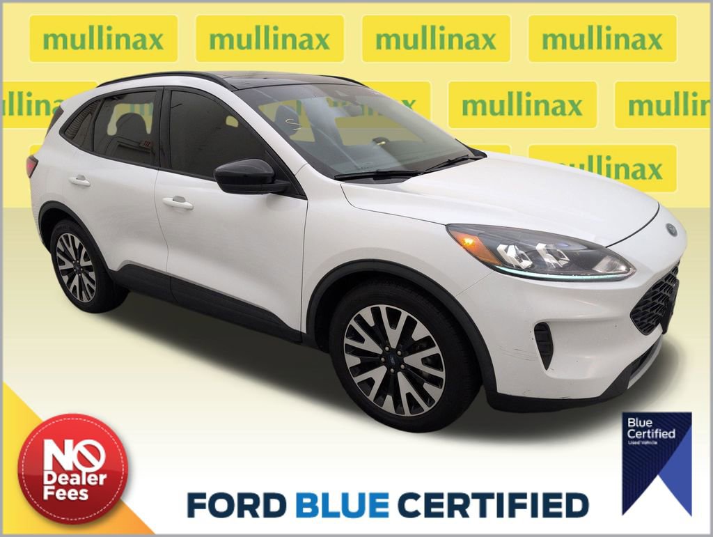 Used 2020 Ford Escape SE Sport image 1