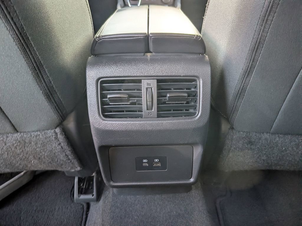 Used 2022 Nissan Rogue SV FWD image 36