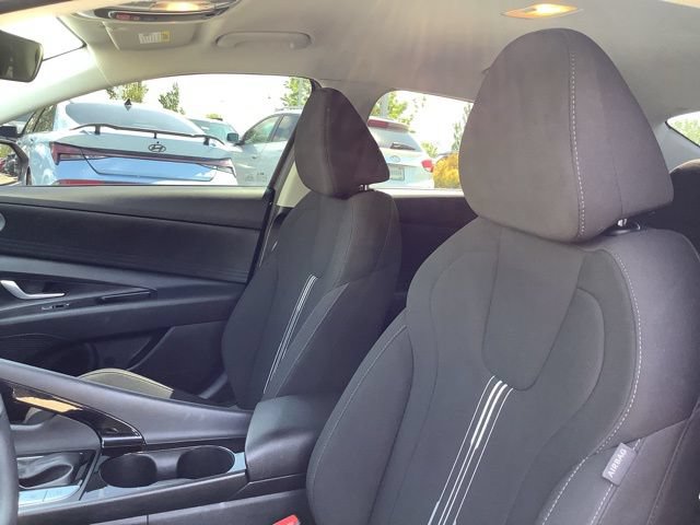 Certified 2024 Hyundai Elantra Blue FWD image 20