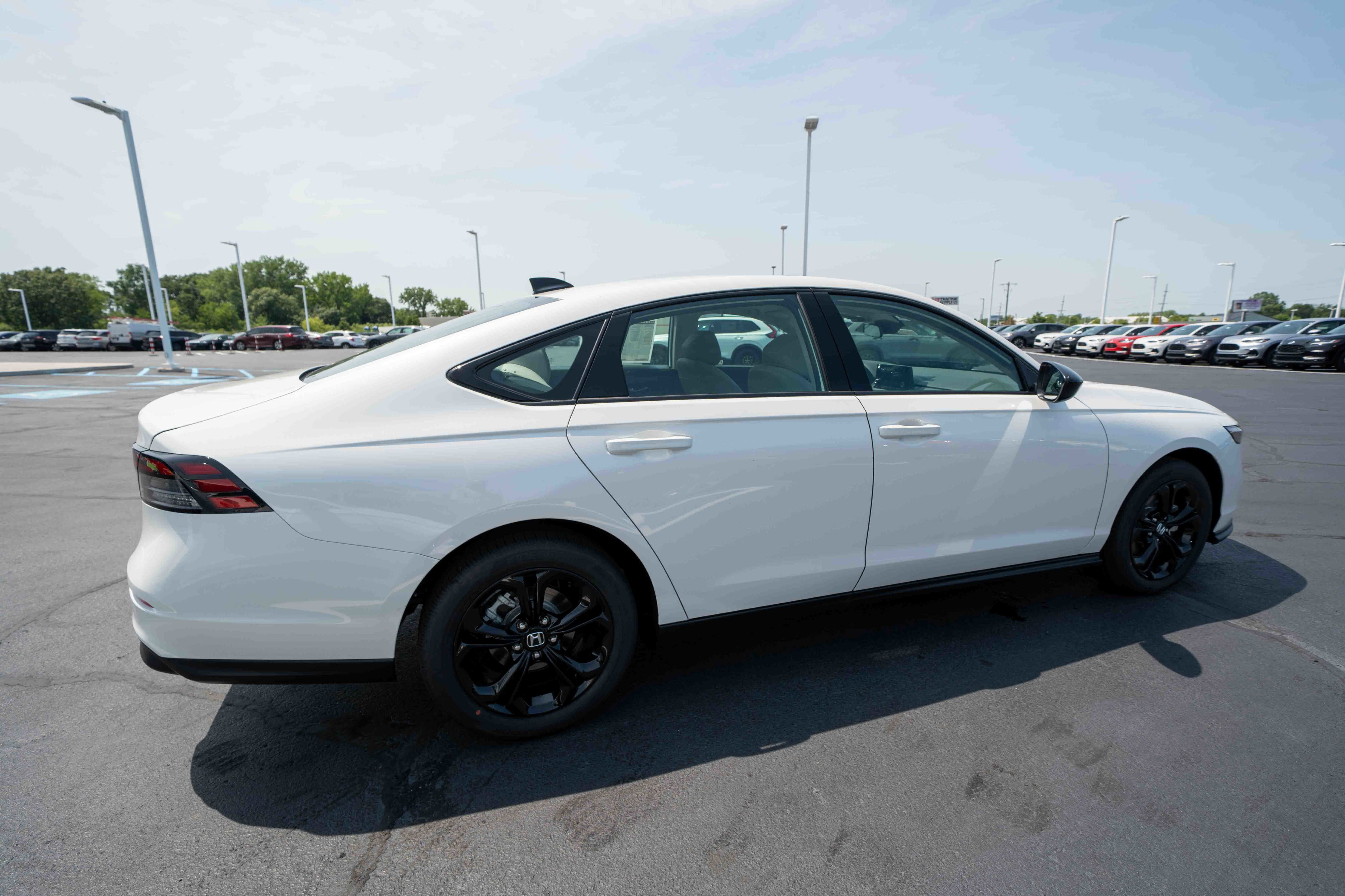 New 2025 Honda Accord SE image 6