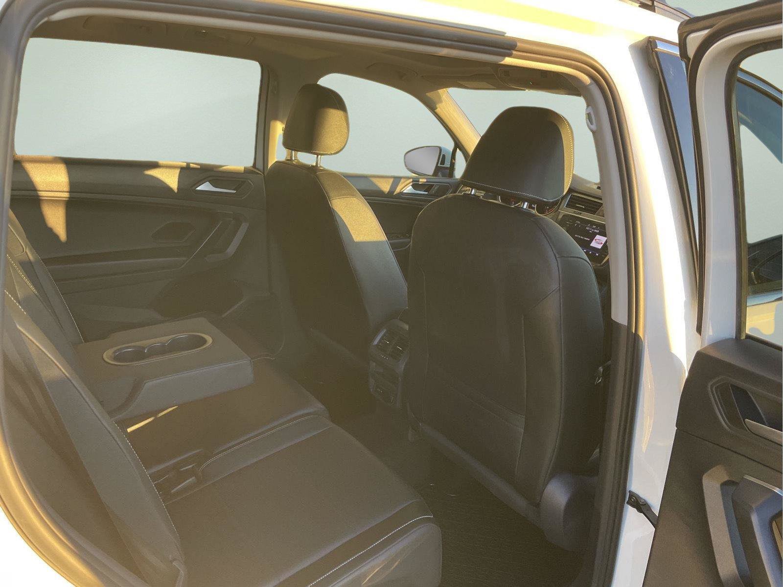 Used 2021 Volkswagen Tiguan SE w/ Panoramic Sunroof Package AWD/4WD image 21