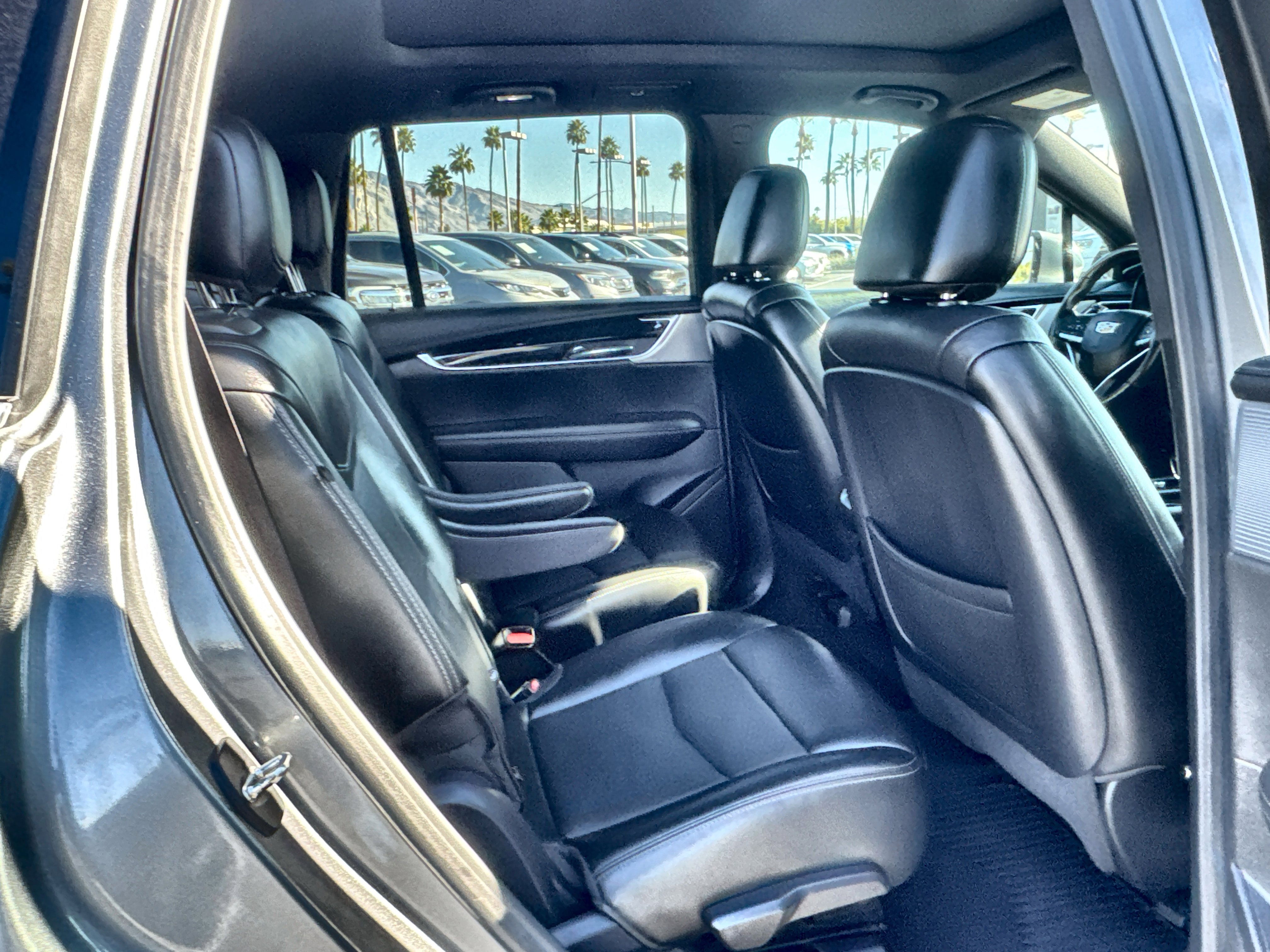 Used 2021 Cadillac XT6 Premium Luxury image 28