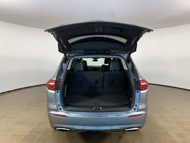 Used 2021 Buick Enclave Avenir w/ Avenir Technology Package AWD/4WD image 12