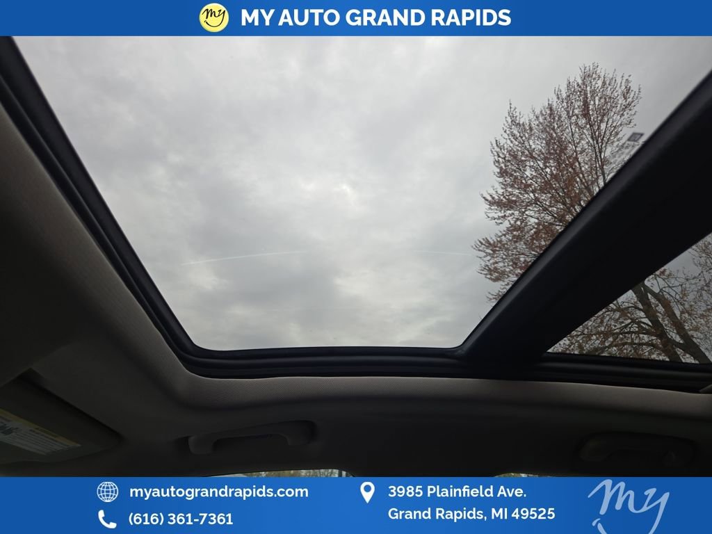 Used 2014 Chevrolet Impala LT w/ Convenience Package image 35