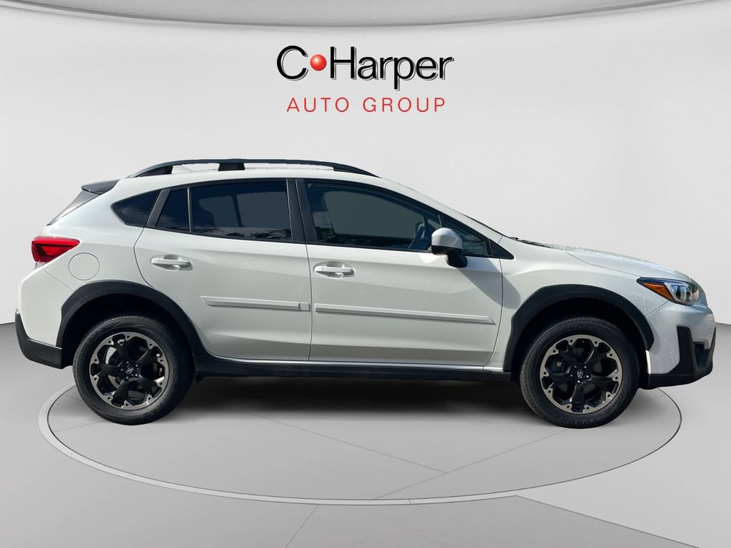 Used 2022 Subaru Crosstrek 2.0i Premium AWD/4WD image 2