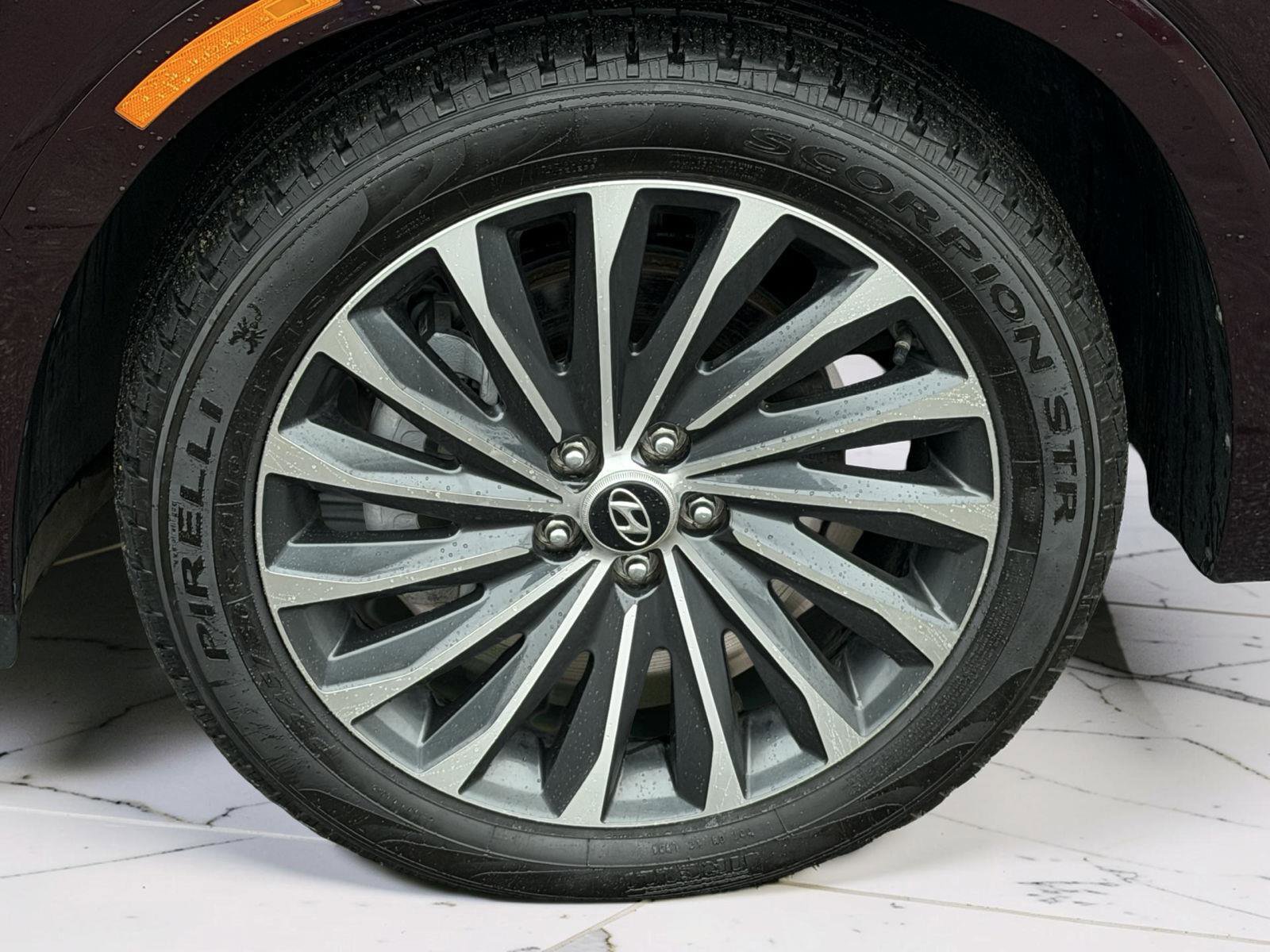 Used 2023 Hyundai Palisade Calligraphy image 5