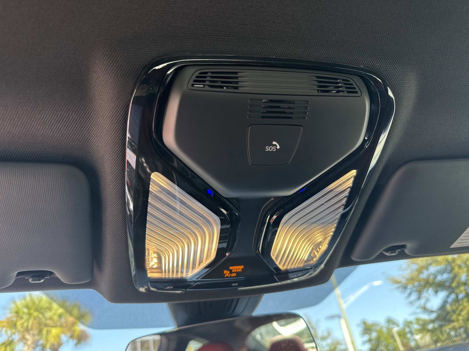 Used 2023 BMW M4 Coupe w/ M Carbon Exterior Package image 20