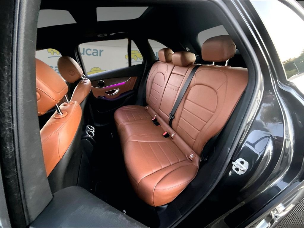 Used 2021 Mercedes-Benz GLC 300 4MATIC image 15