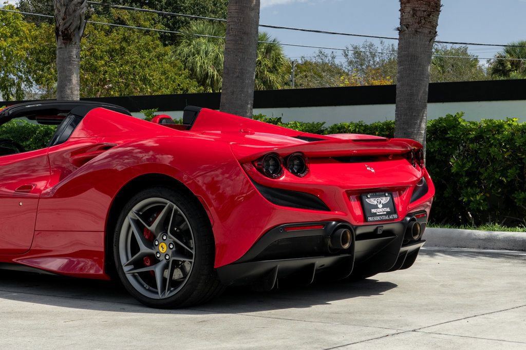Used 2022 Ferrari F8 Tributo image 6