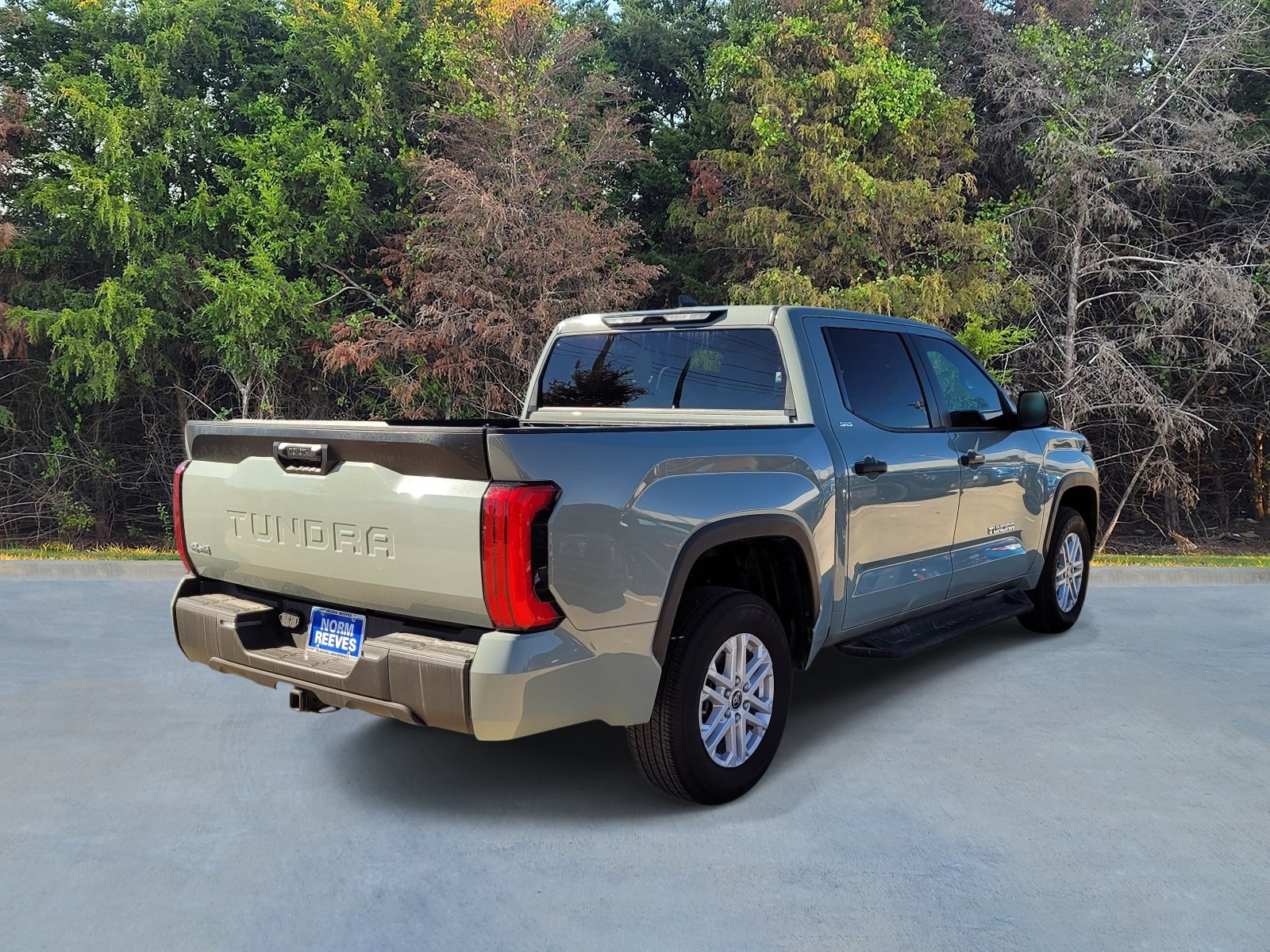 Used 2024 Toyota Tundra SR5 AWD/4WD image 17