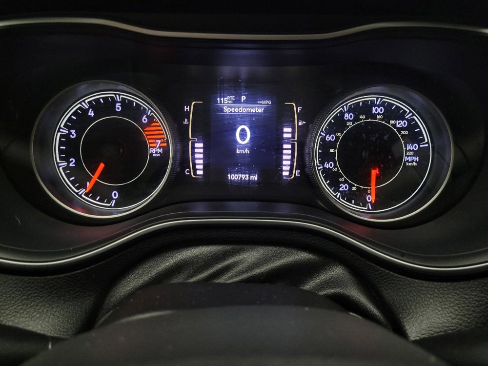 Used 2020 Jeep Cherokee Latitude AWD/4WD image 23