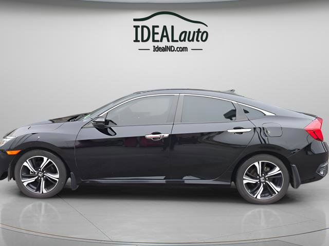 Used 2018 Honda Civic Touring image 1