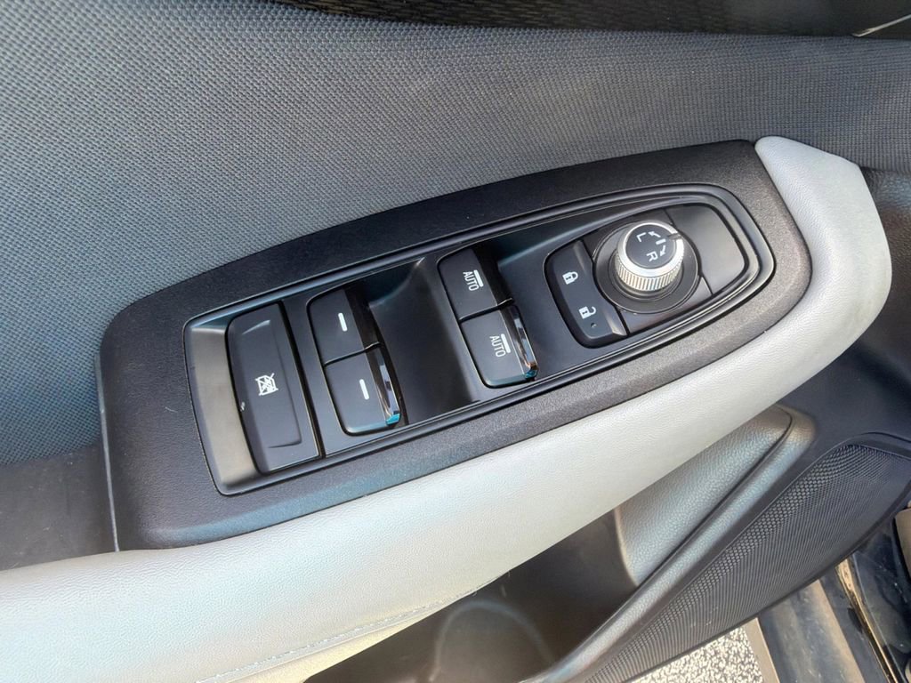 Used 2024 Subaru Outback Premium AWD/4WD image 16