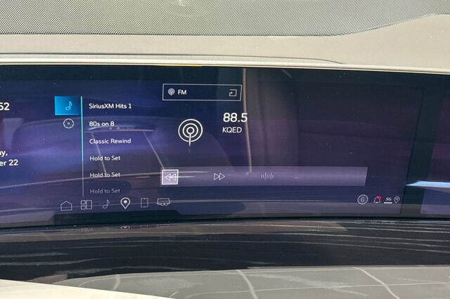 New 2026 Cadillac Escalade Sport w/ LPO, ONYX Package AWD/4WD image 20