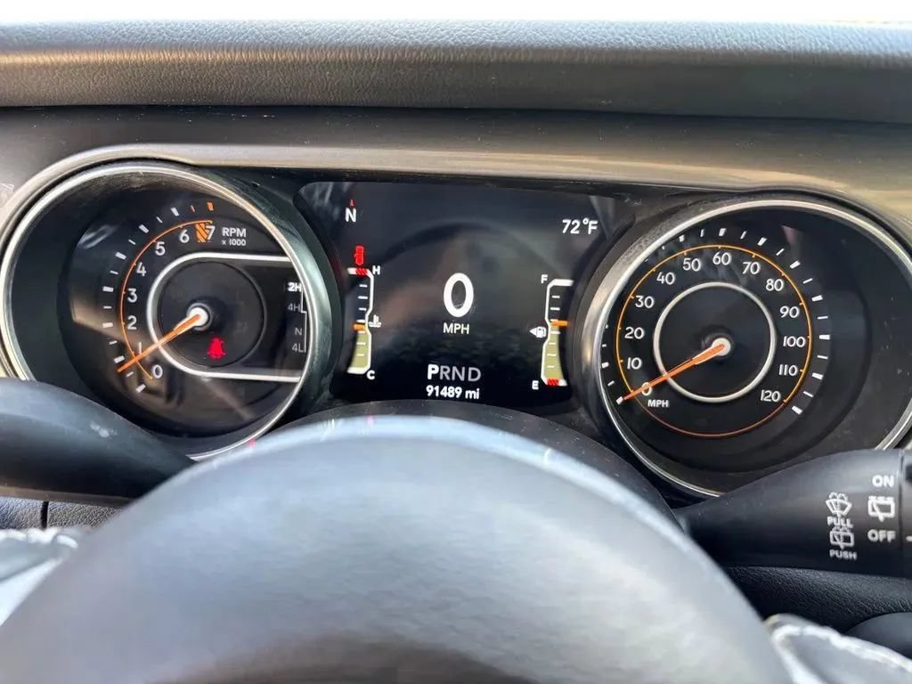 Used 2021 Jeep Wrangler Unlimited Sahara w/ Uconnect 4C Nav & Sound Group AWD/4WD image 14