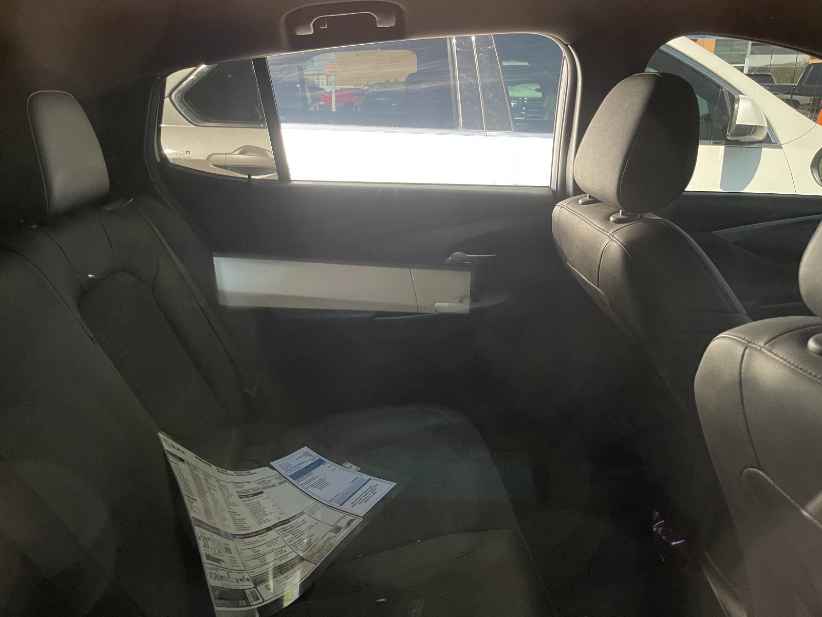 Used 2025 Buick Envista Sport Touring w/ Convenience II Package FWD image 8