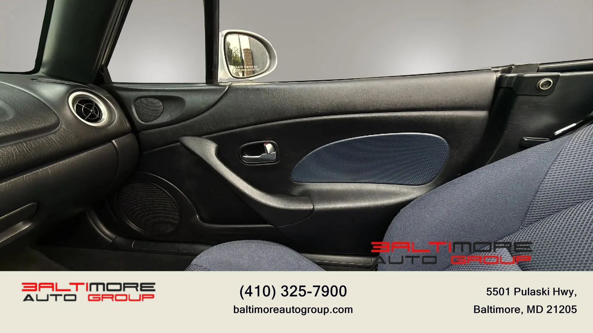 Used 2004 MAZDA MX-5 Miata w/ Cloth Azure Blue Pkg RWD image 34