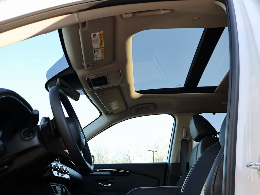 Certified 2025 Honda Pilot Touring image 35