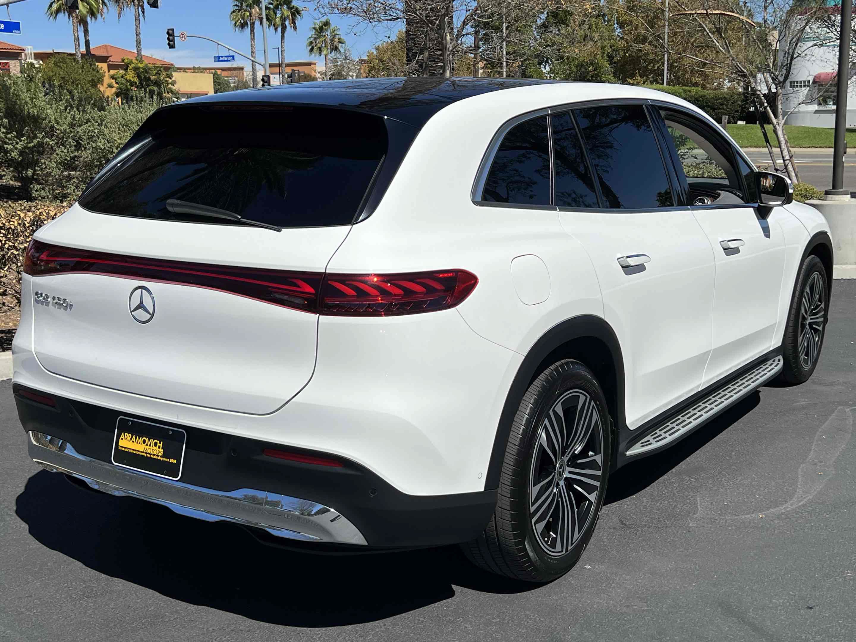 Used 2023 Mercedes-Benz EQS 450+ SUV image 16