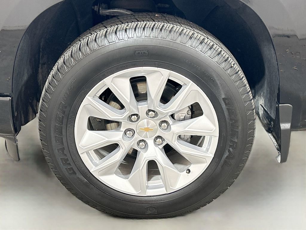 Used 2025 Chevrolet Silverado 1500 Custom RWD image 28