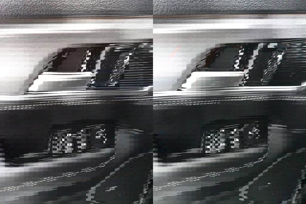 New 2025 Jeep Wagoneer Series II w/ Premium Group I AWD/4WD image 9