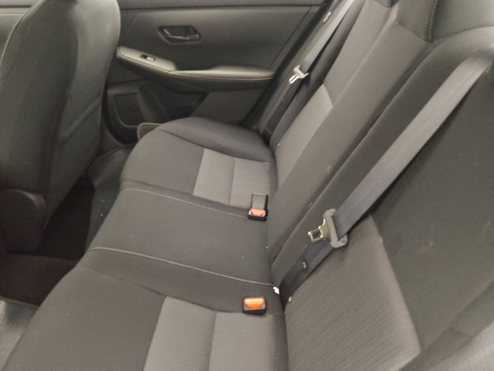 Used 2025 Nissan Sentra SV image 18