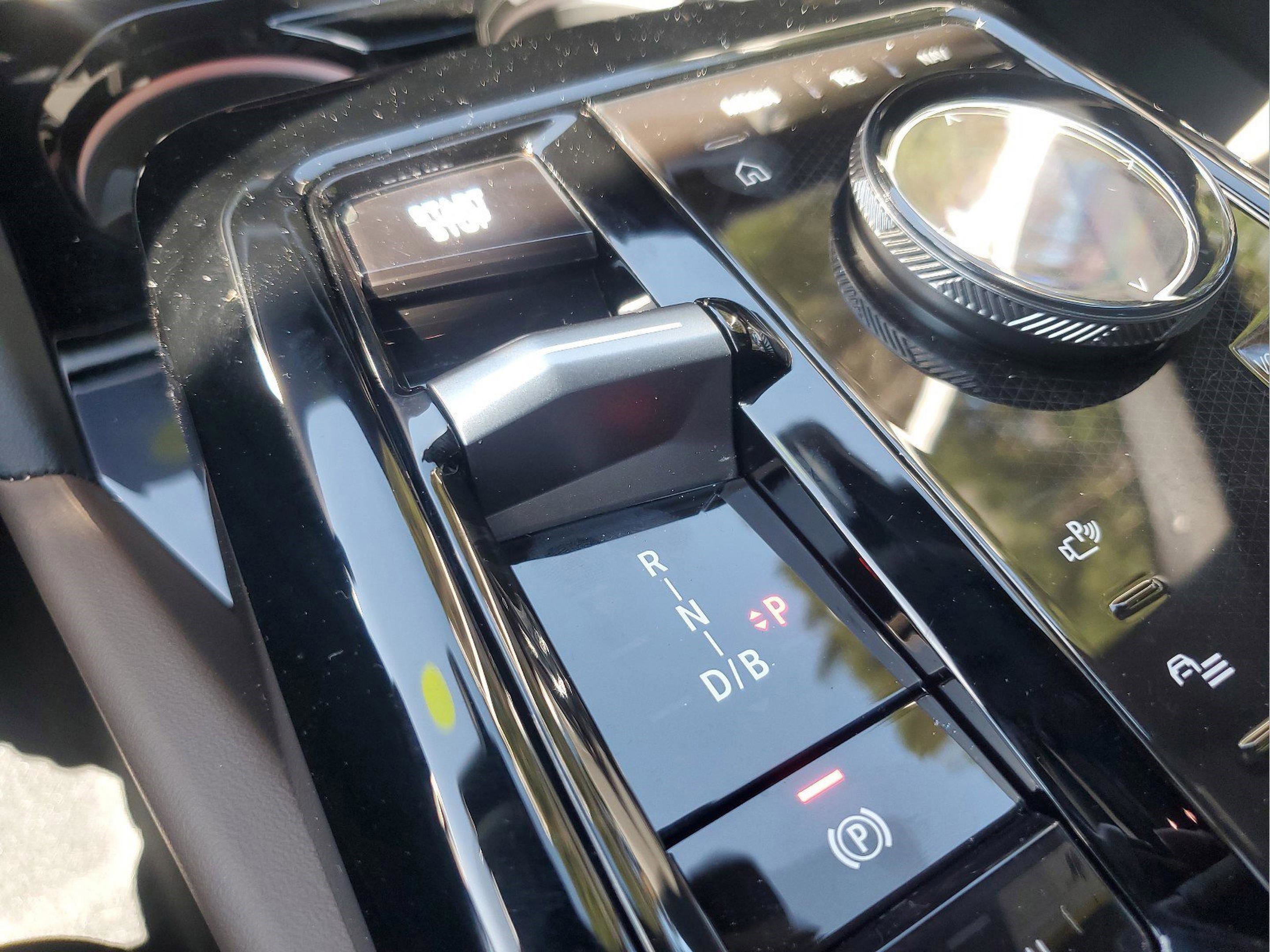 Used 2025 BMW i5 eDrive40i w/ Premium Package image 30