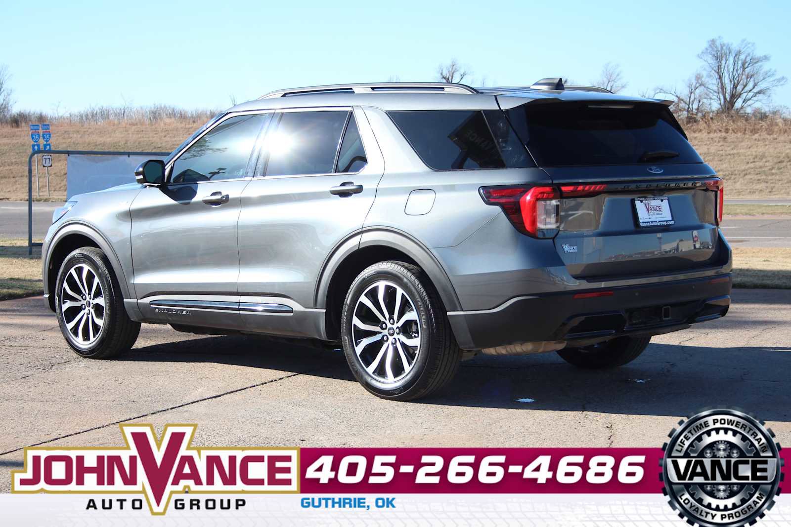 Used 2025 Ford Explorer ST-Line image 8
