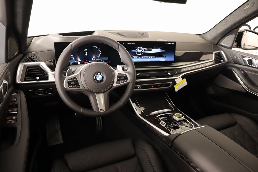 New 2026 BMW X7 xDrive40i w/ Executive Package image 2