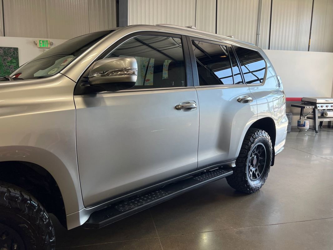 Used 2023 Lexus GX 460 Premium image 39