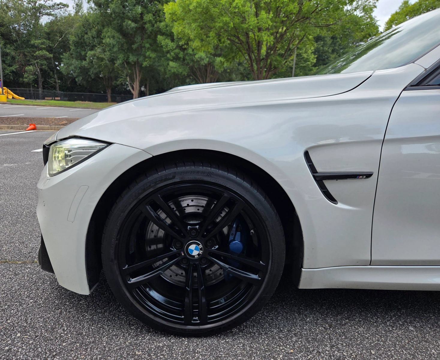 Used 2016 BMW M3 RWD image 13