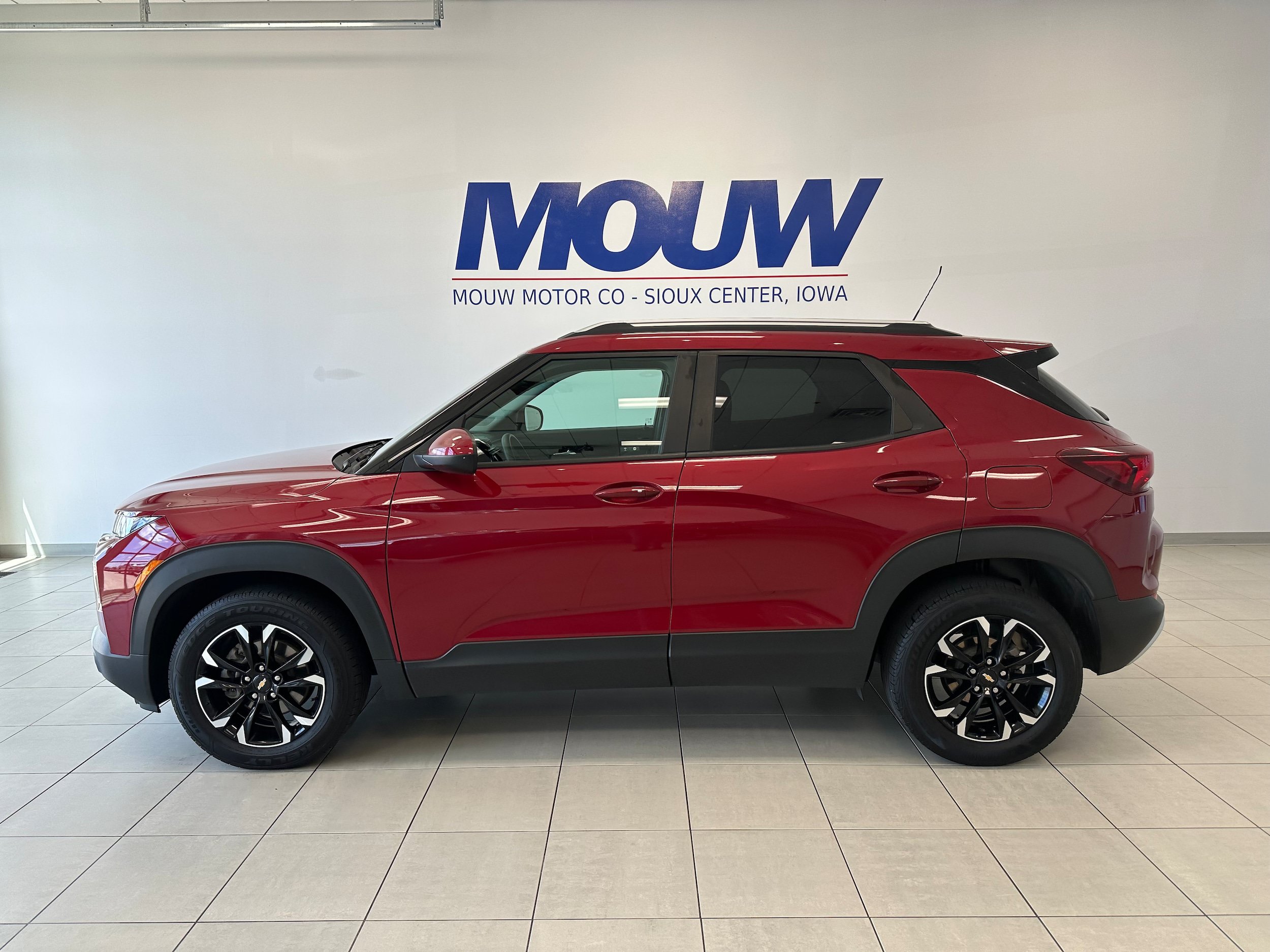 Used 2021 Chevrolet TrailBlazer LT w/ Convenience Package