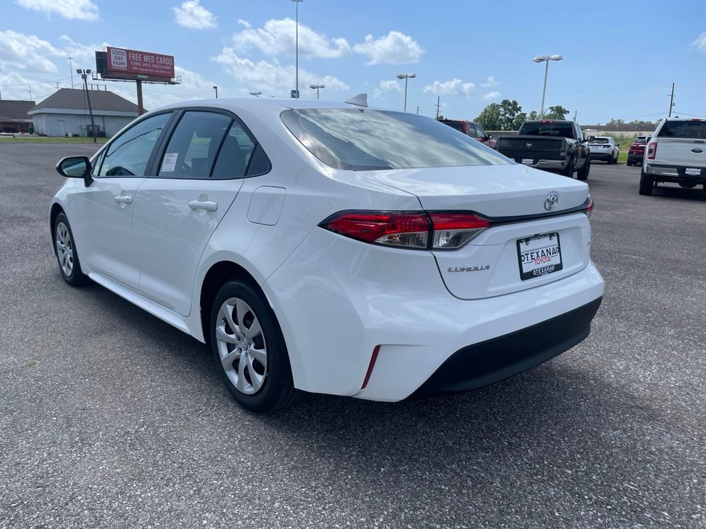 New 2026 Toyota Corolla LE FWD image 5