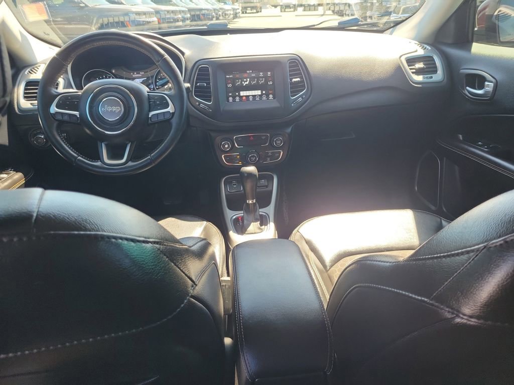 Used 2021 Jeep Compass Latitude FWD image 12