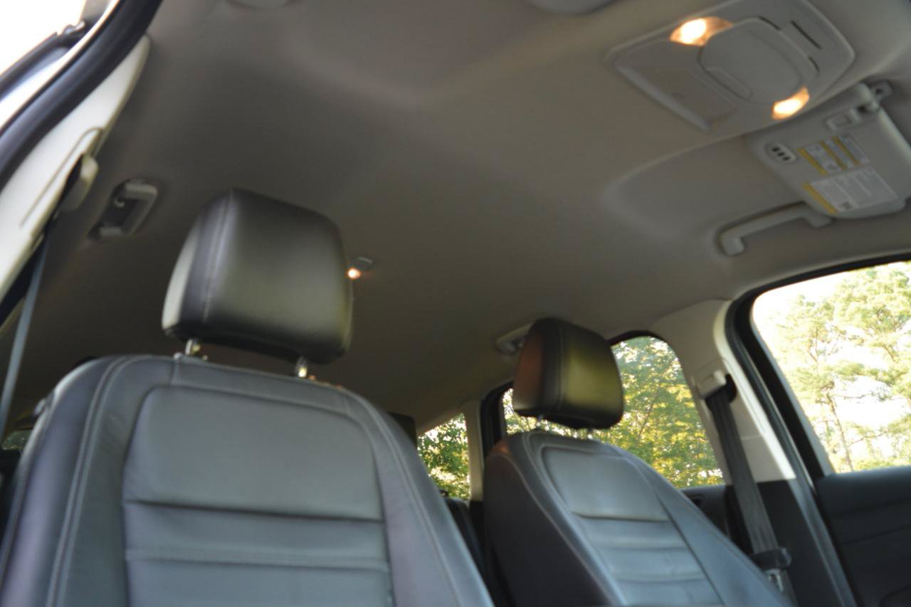 Used 2018 Ford Escape Titanium AWD/4WD image 22