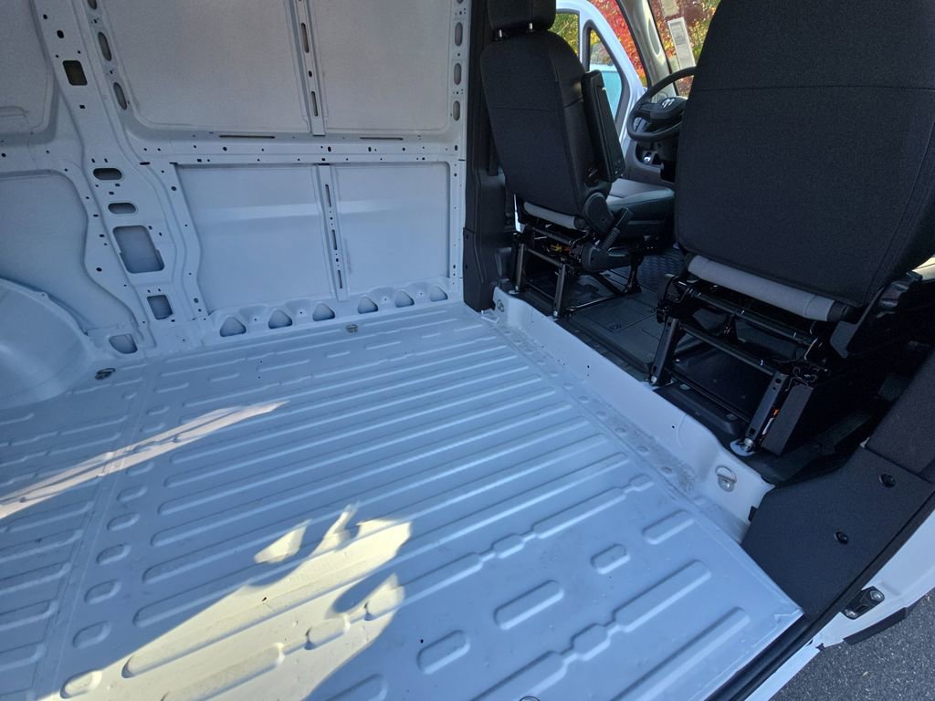 New 2026 RAM ProMaster 1500 w/ Convenience Group image 12