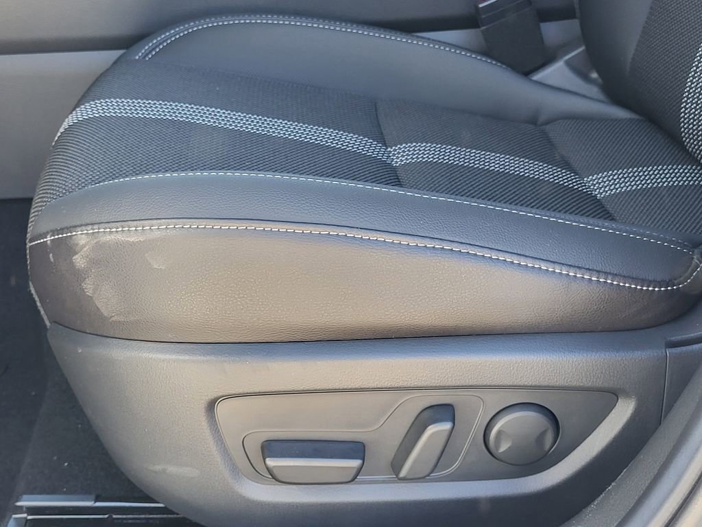 New 2025 MAZDA CX-50 2.5 Hybrid w/ Preferred Pkg image 17