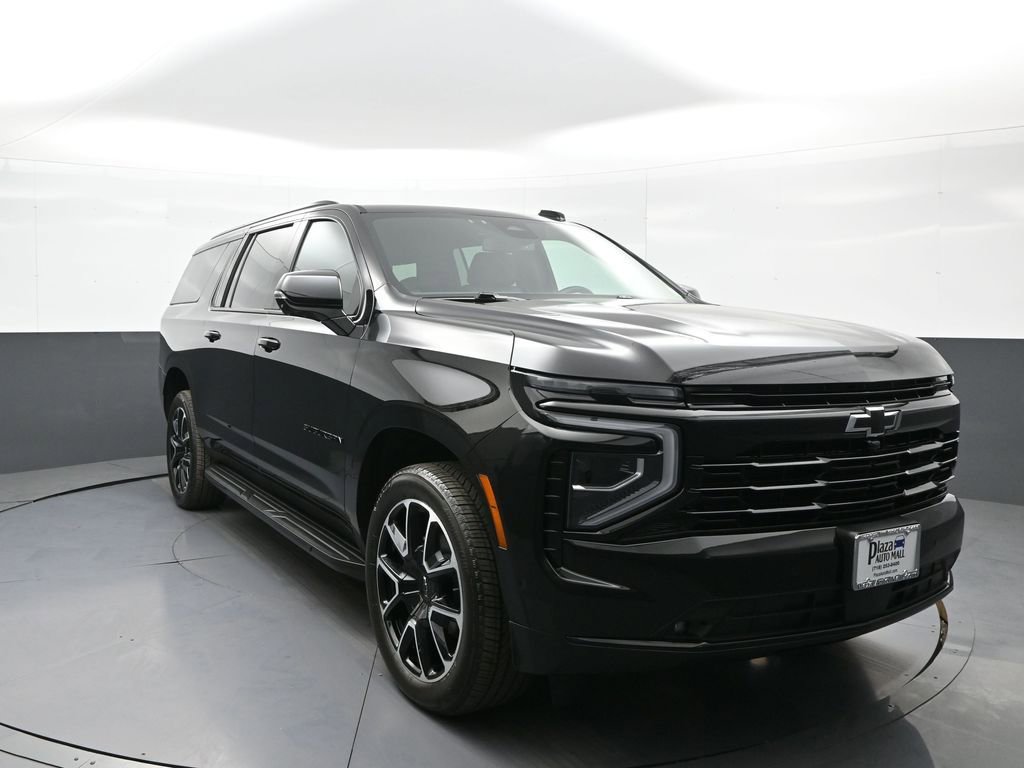 Used 2026 Chevrolet Suburban RST w/ Comfort Package AWD/4WD image 3