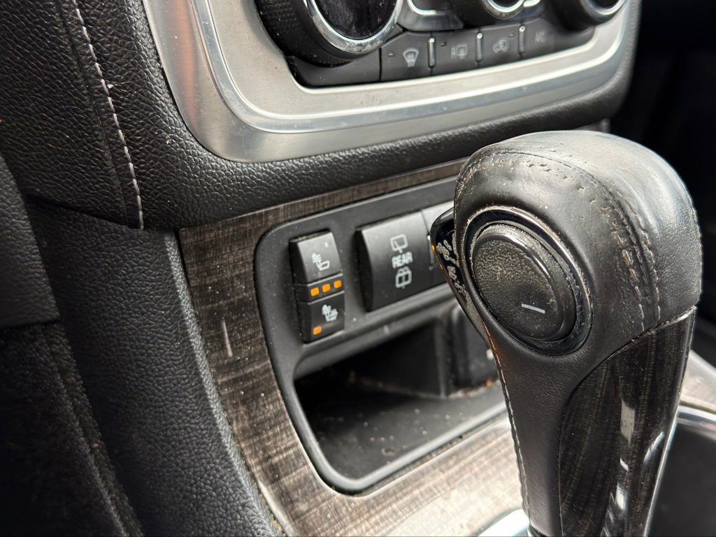 Used 2017 GMC Acadia Limited SLT image 5