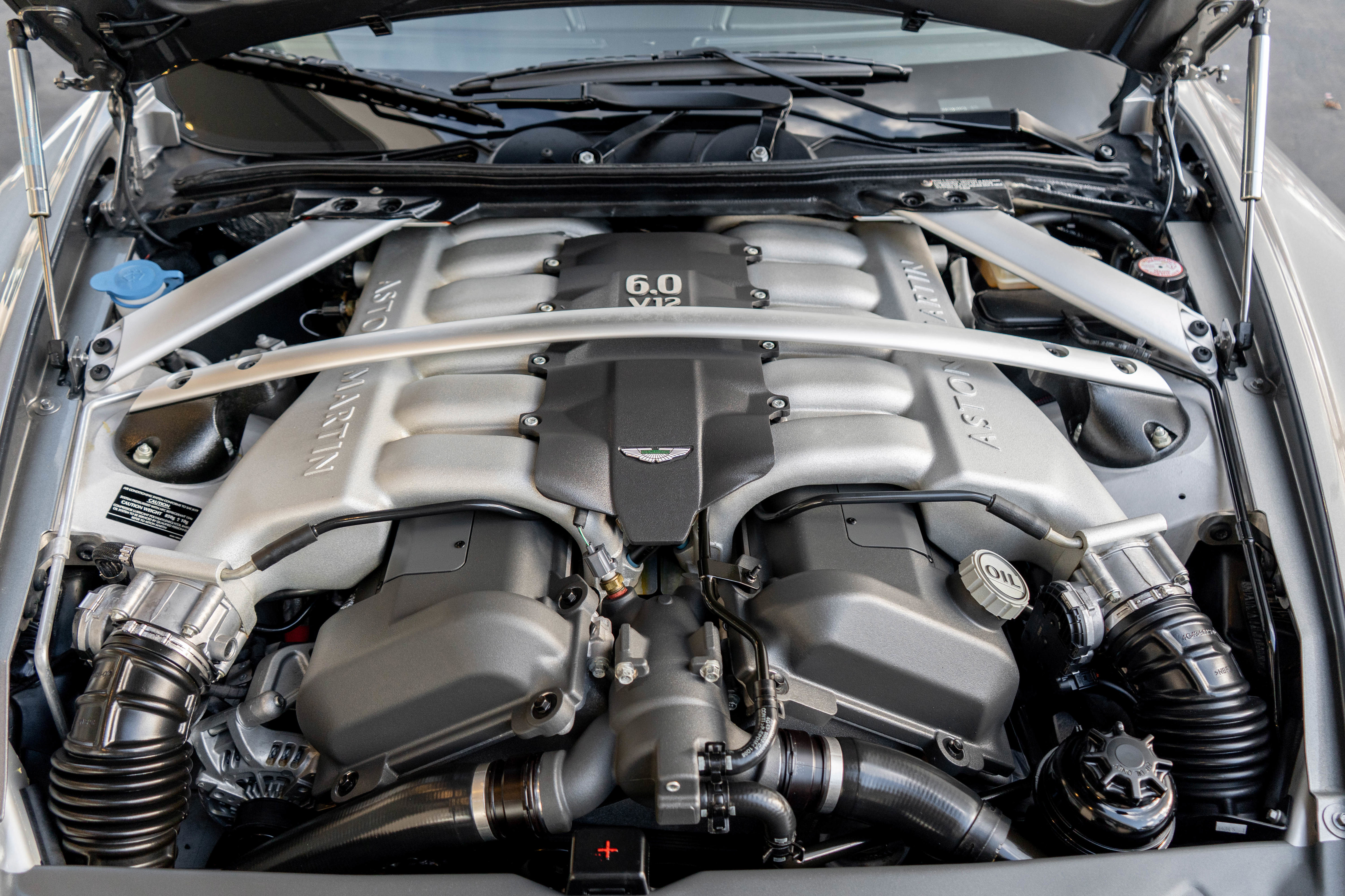 Used 2009 Aston Martin DB9 Volante RWD image 36