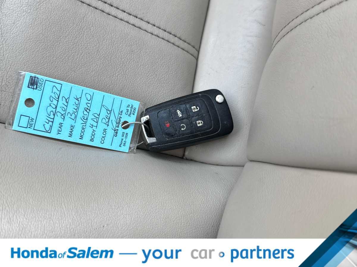 Used 2012 Buick Verano Leather FWD image 20