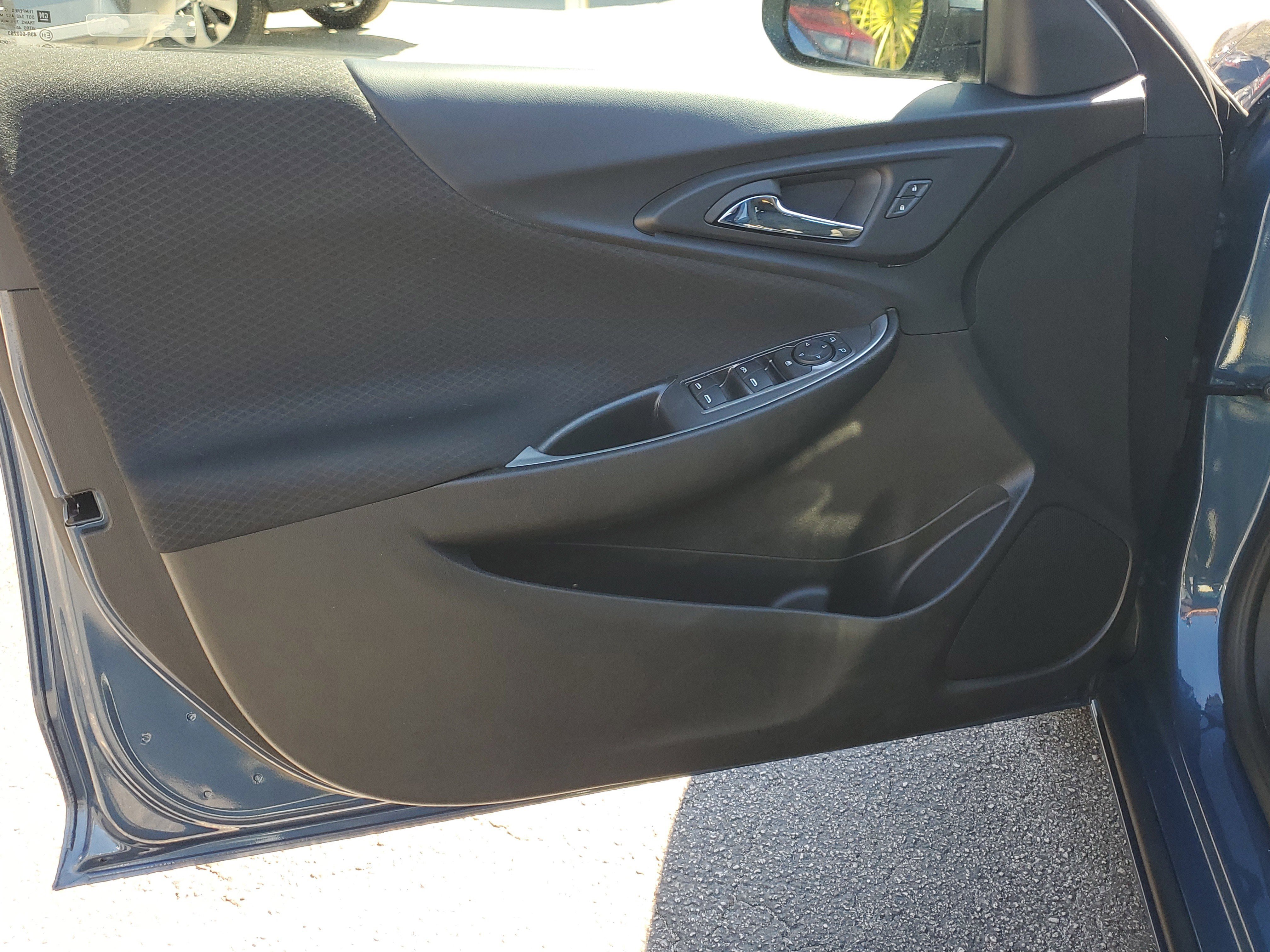 Used 2024 Chevrolet Malibu LT image 17