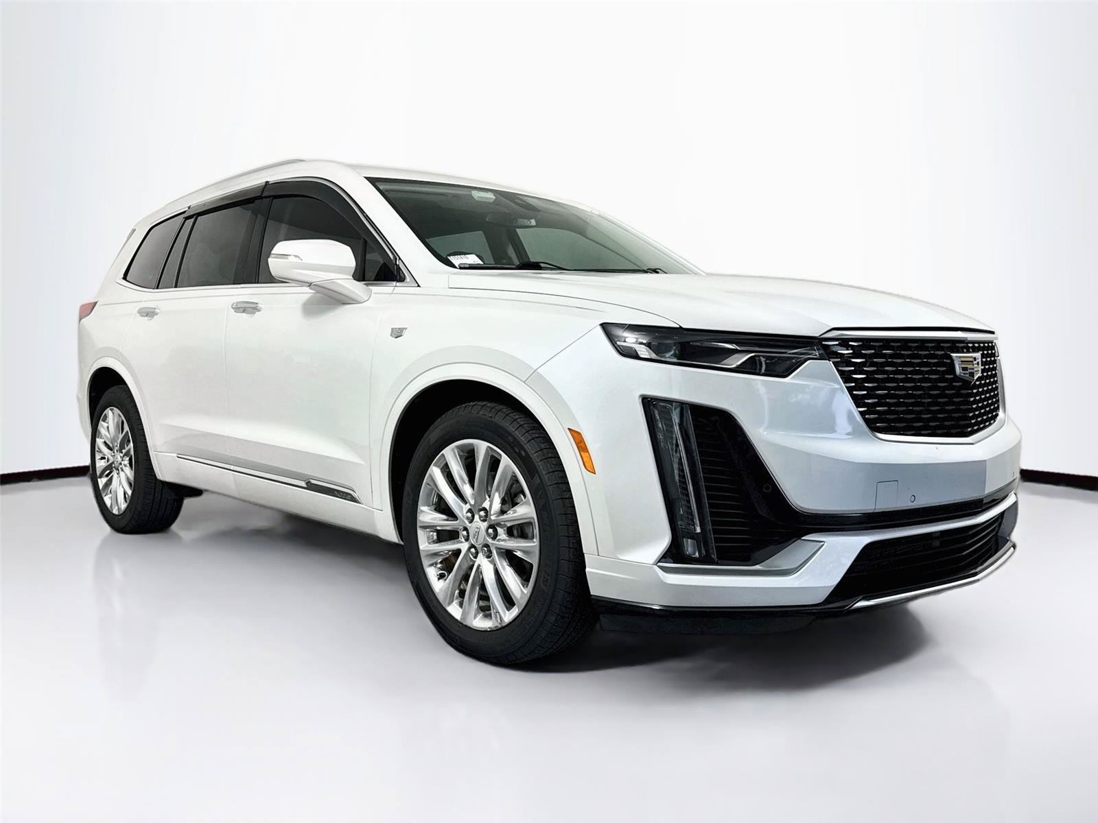 Used 2020 Cadillac XT6 Premium Luxury FWD image 7