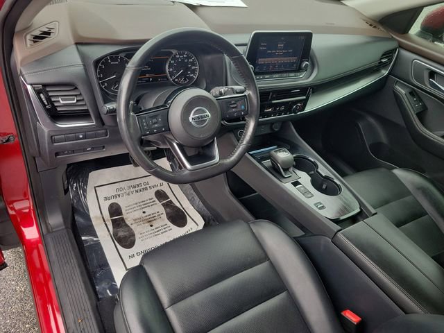 Used 2021 Nissan Rogue SV w/ Premium Package image 16