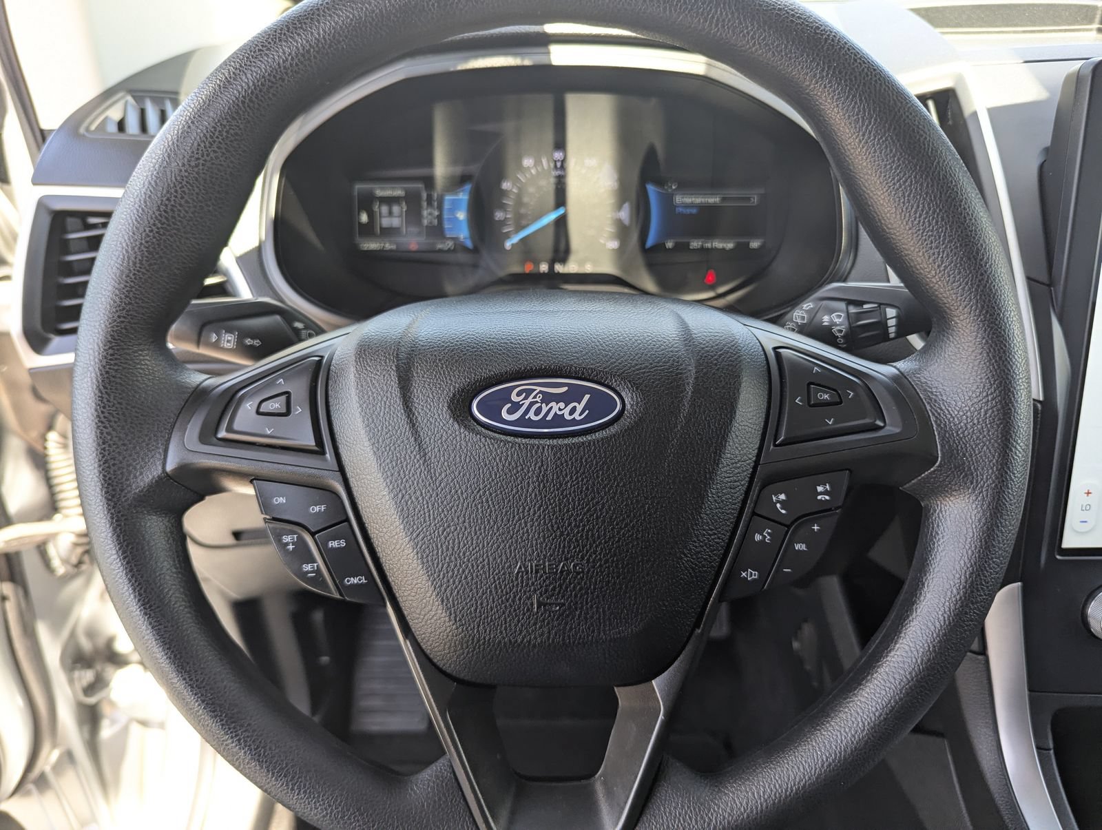 Used 2022 Ford Edge SE w/ Black Appearance Package AWD/4WD image 31