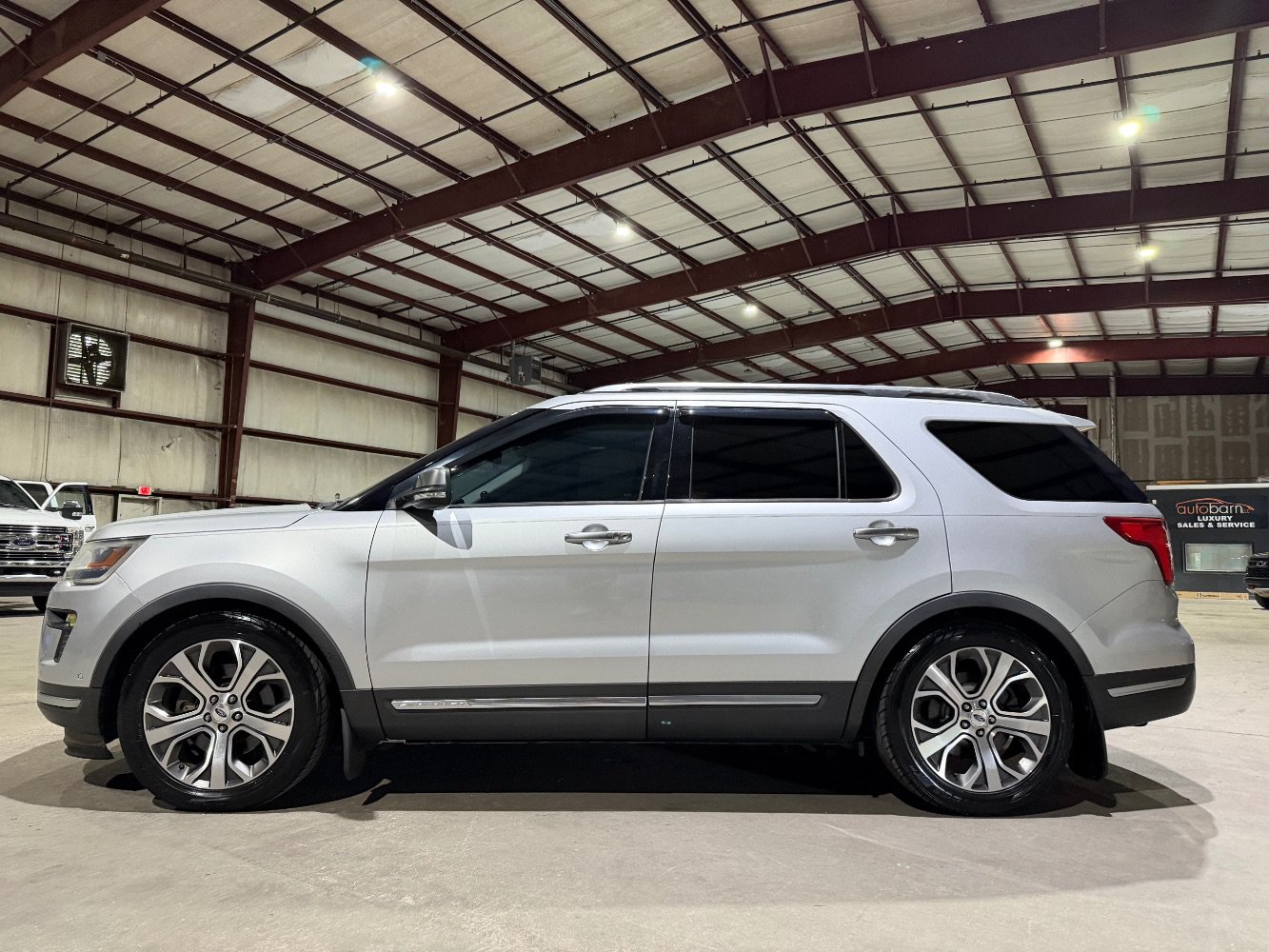 Used 2019 Ford Explorer Platinum AWD/4WD image 8