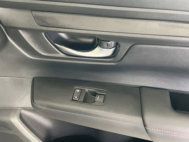 Used 2025 Honda CR-V Sport-L image 32
