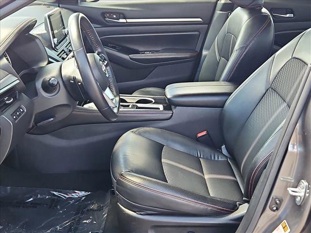 Used 2024 Nissan Altima 2.5 SR FWD image 16